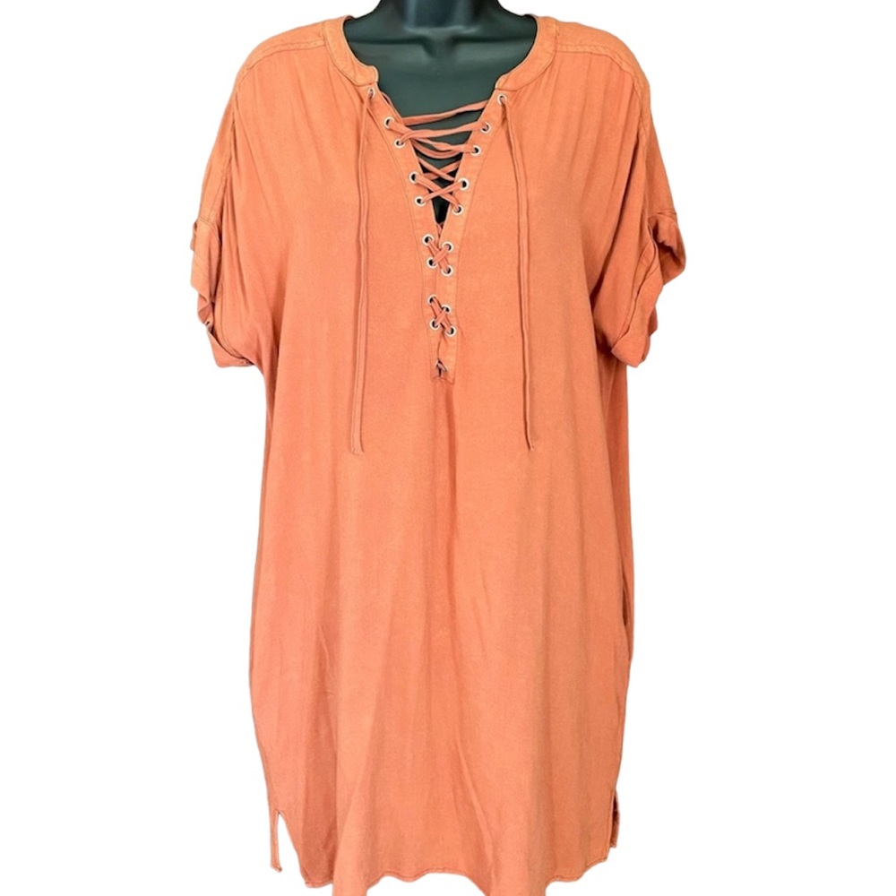 Tie-detail dress in terracotta